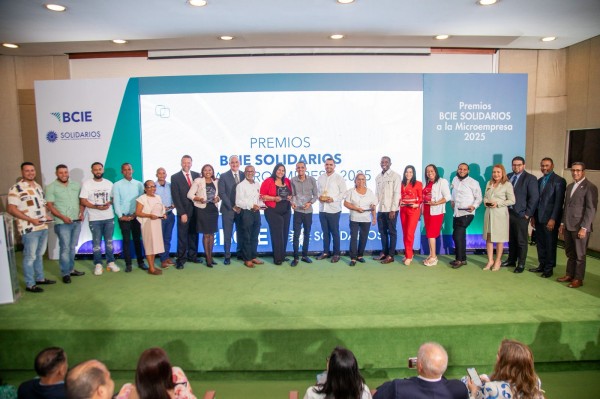 Realizan quinta entrega de los premios BCIE SOLIDARIOS a microempresarios latinoamericanos