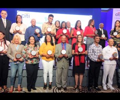 Citi y Solidarios entregan Premio Microempresa del año 2018 a creadora de helados artesanales de Moca